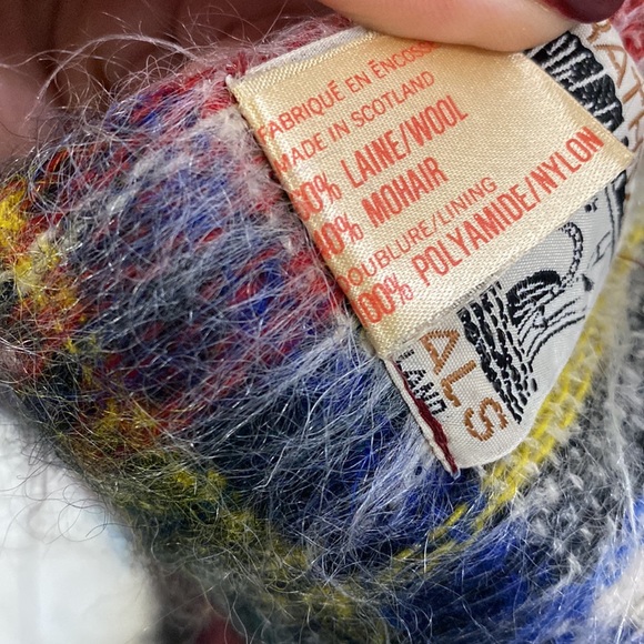 Strathtay floor length cape - Picture 5 of 5